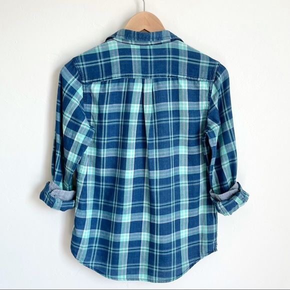 Cat & Jack Boy's Blue Plaid Button Up Shirt - Picture 6 of 8
